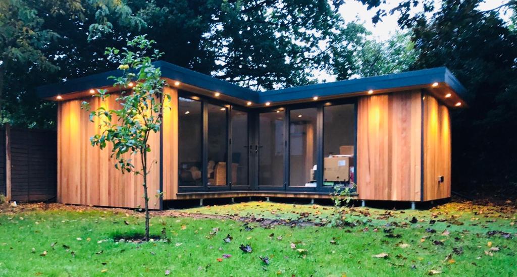 Tilor-made garden studio with decking - eDEN Garden Rooms