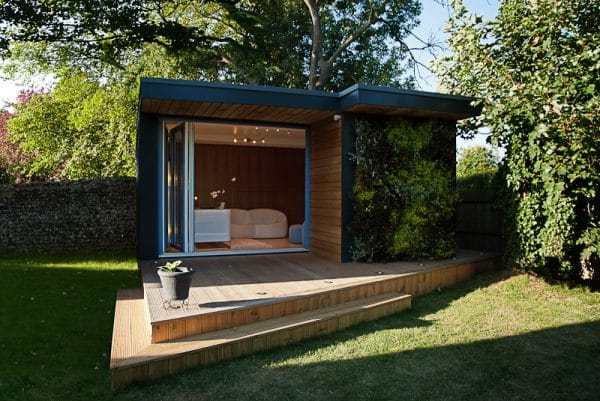 Luxury Garden Studio