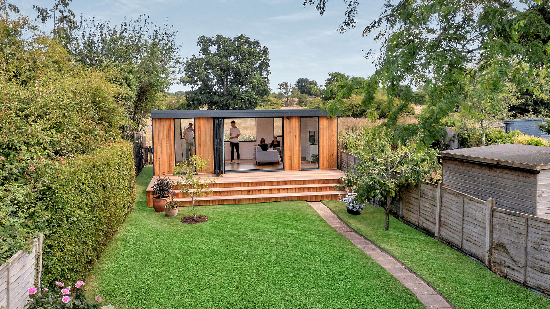 What Are the Benefits of Insulated Garden Rooms?